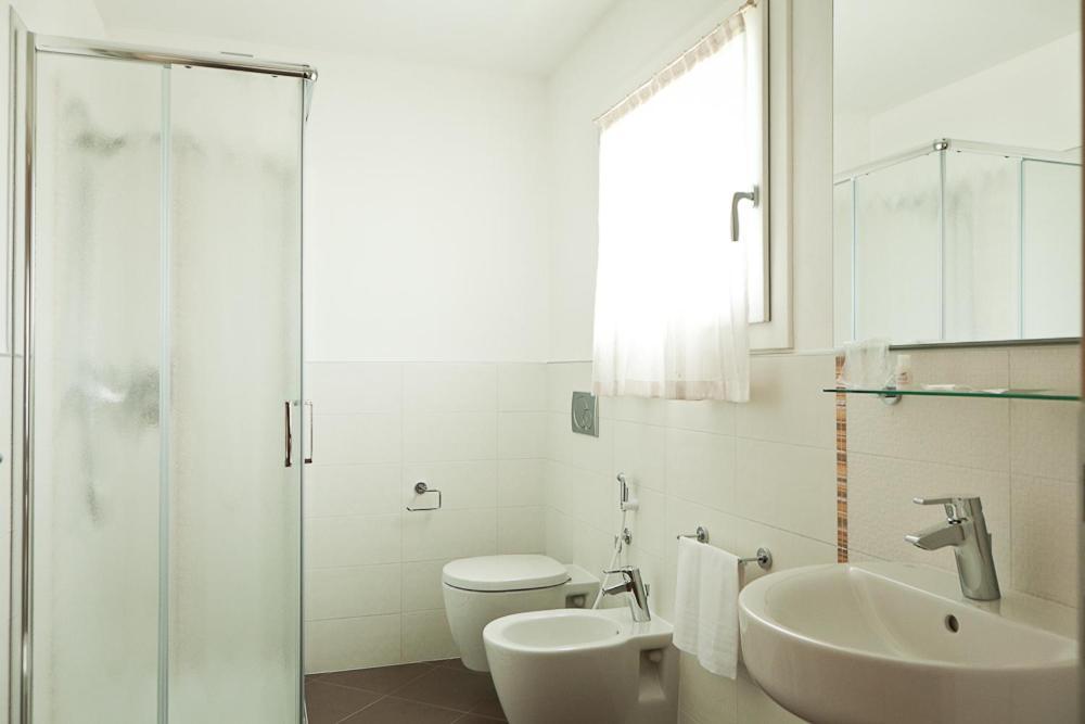 Ladino Room & Breakfast Ferrara Ruang foto